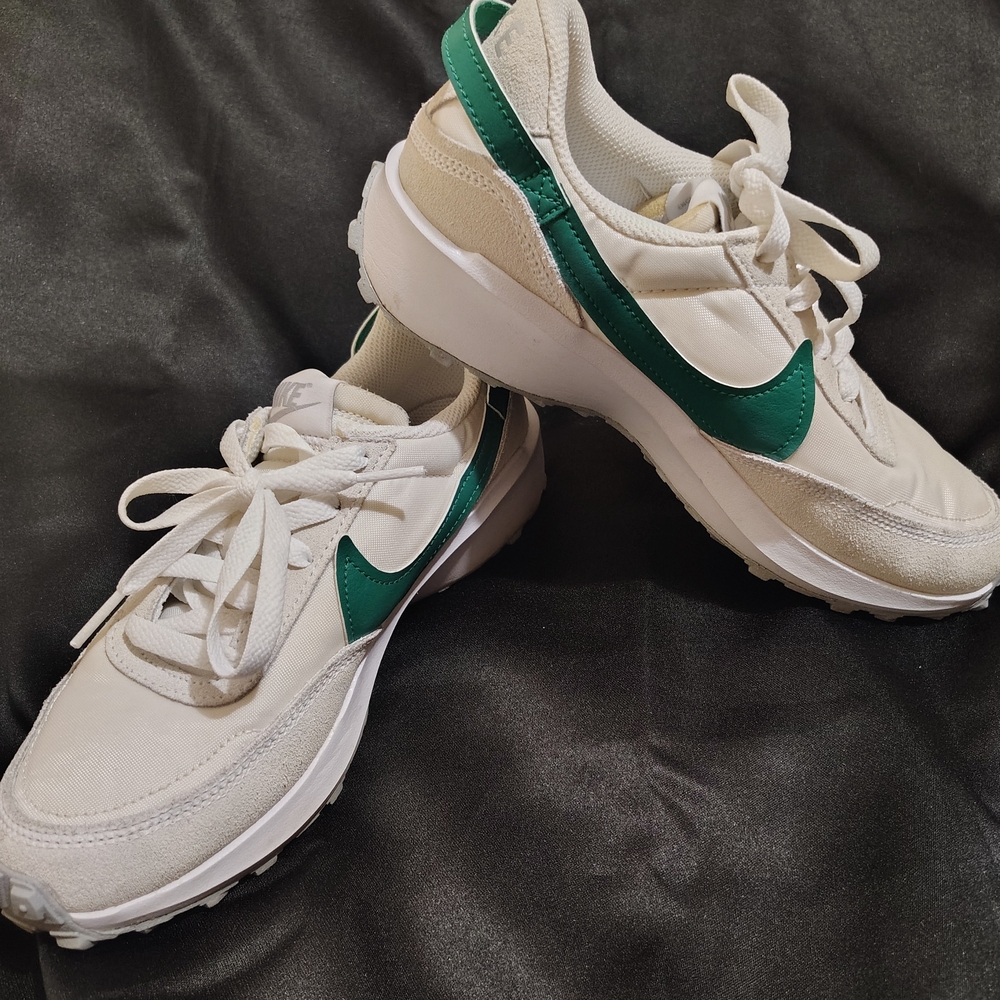 Nike White and Green Shoe